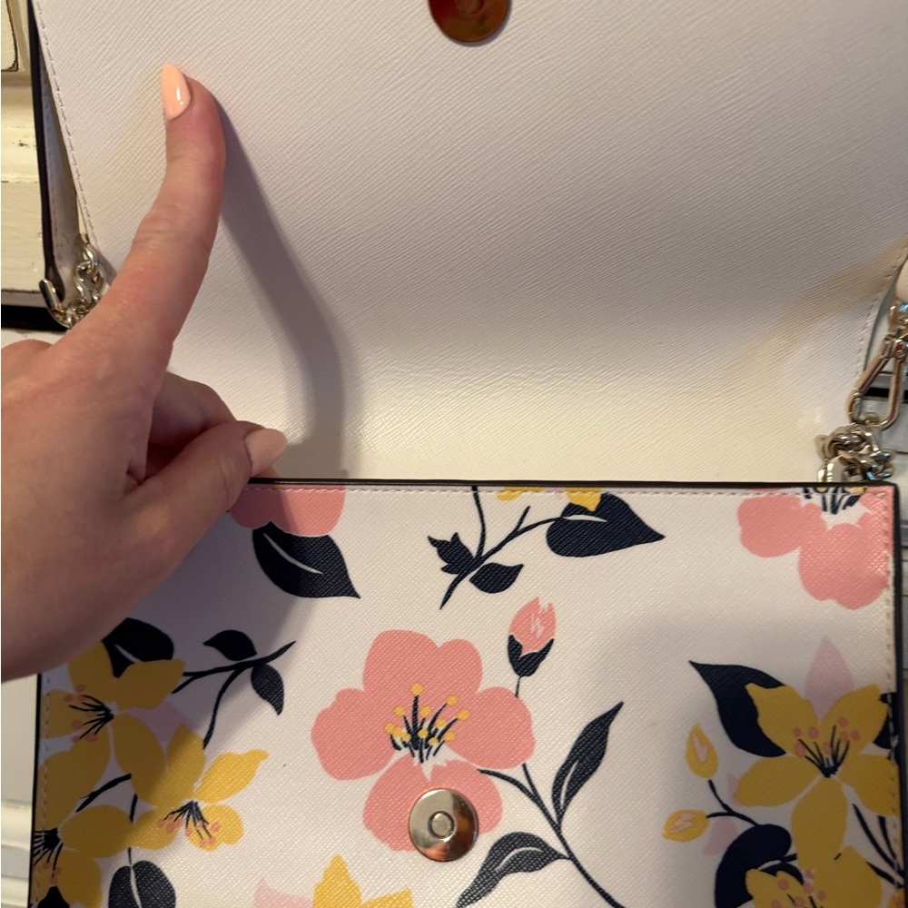 kate spade ♠️ Lily Blossom Print Convertible Crossbody - Picture 9 of 12